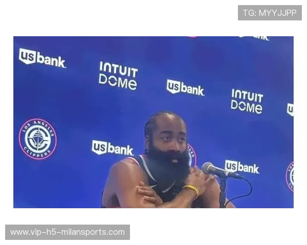 哈登怒撕更衣室传闻，快船内部紧张升温