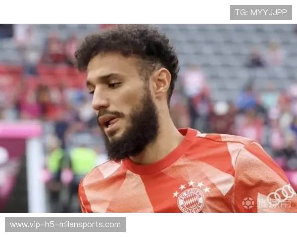 拜仁马兹拉维跑动范围大