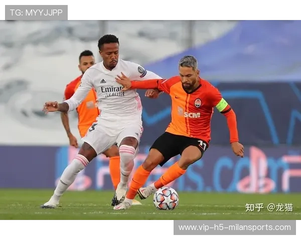 西甲皇马前场层级推进顺滑,威胁场面持续出现